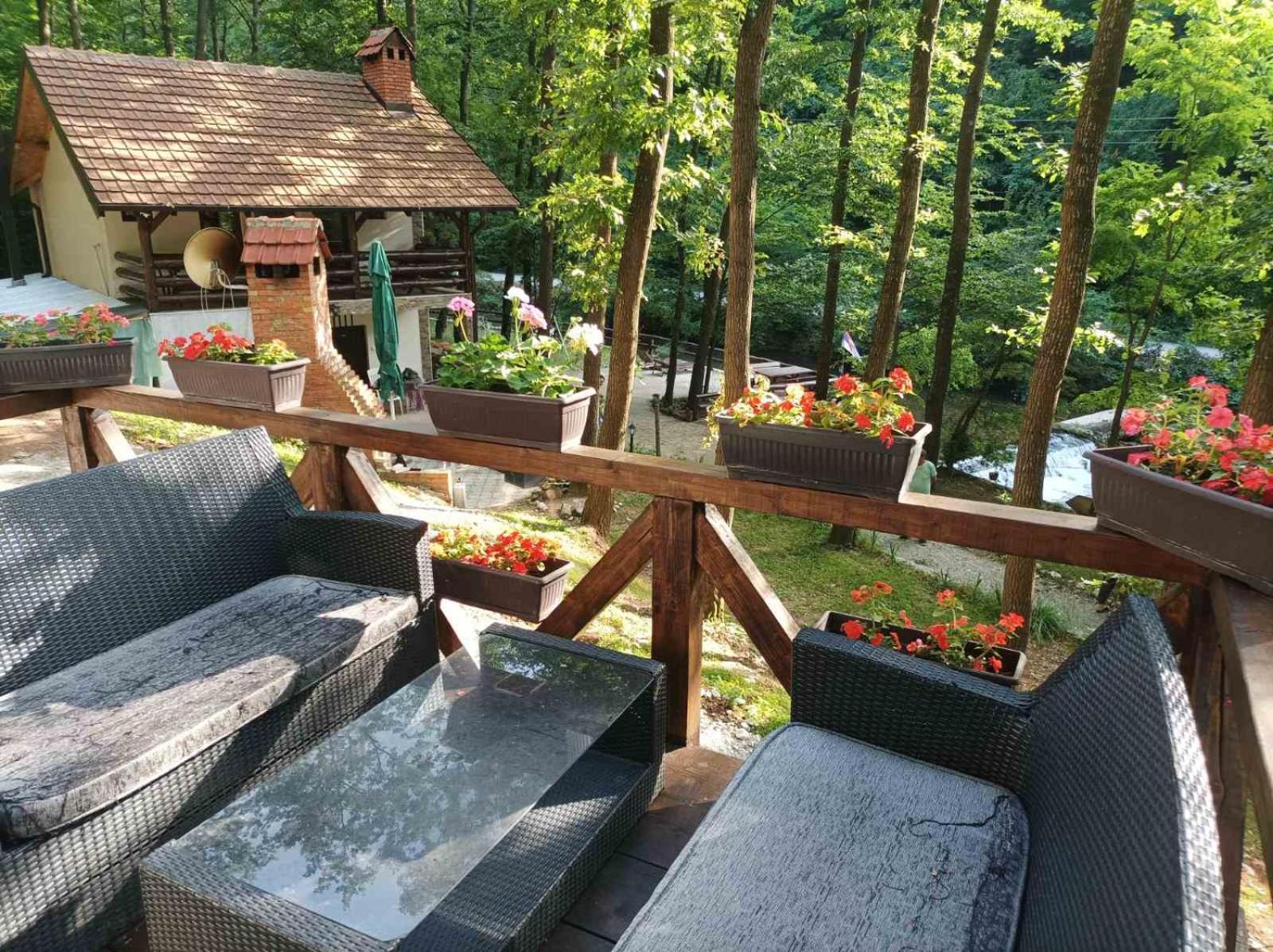 Villa Planinska Ktm Lisine Despotovac